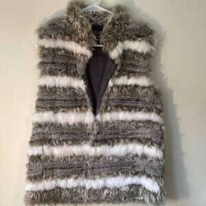 Mitchies vest grey and white rabbit fur small